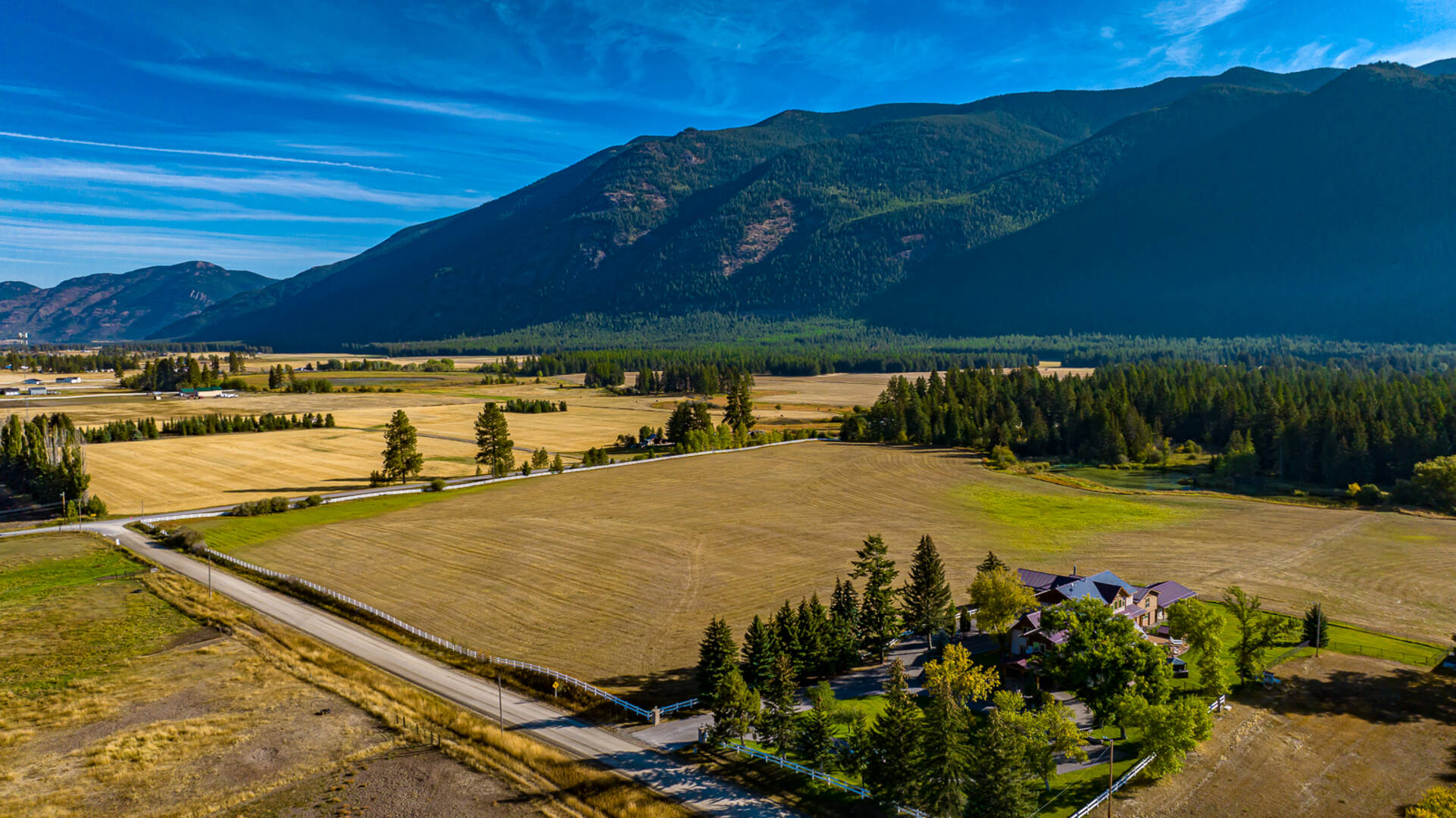 1335 Mooring Rd Columbia Falls, MT 59912