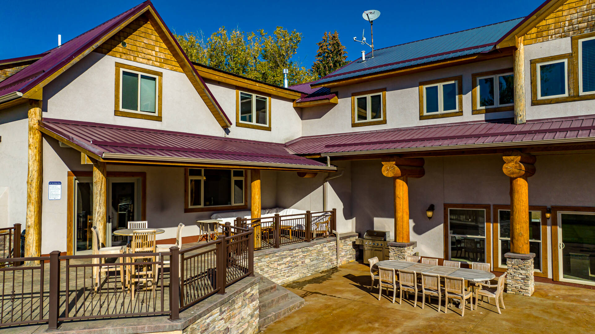 1335 Mooring Rd Columbia Falls, MT 59912