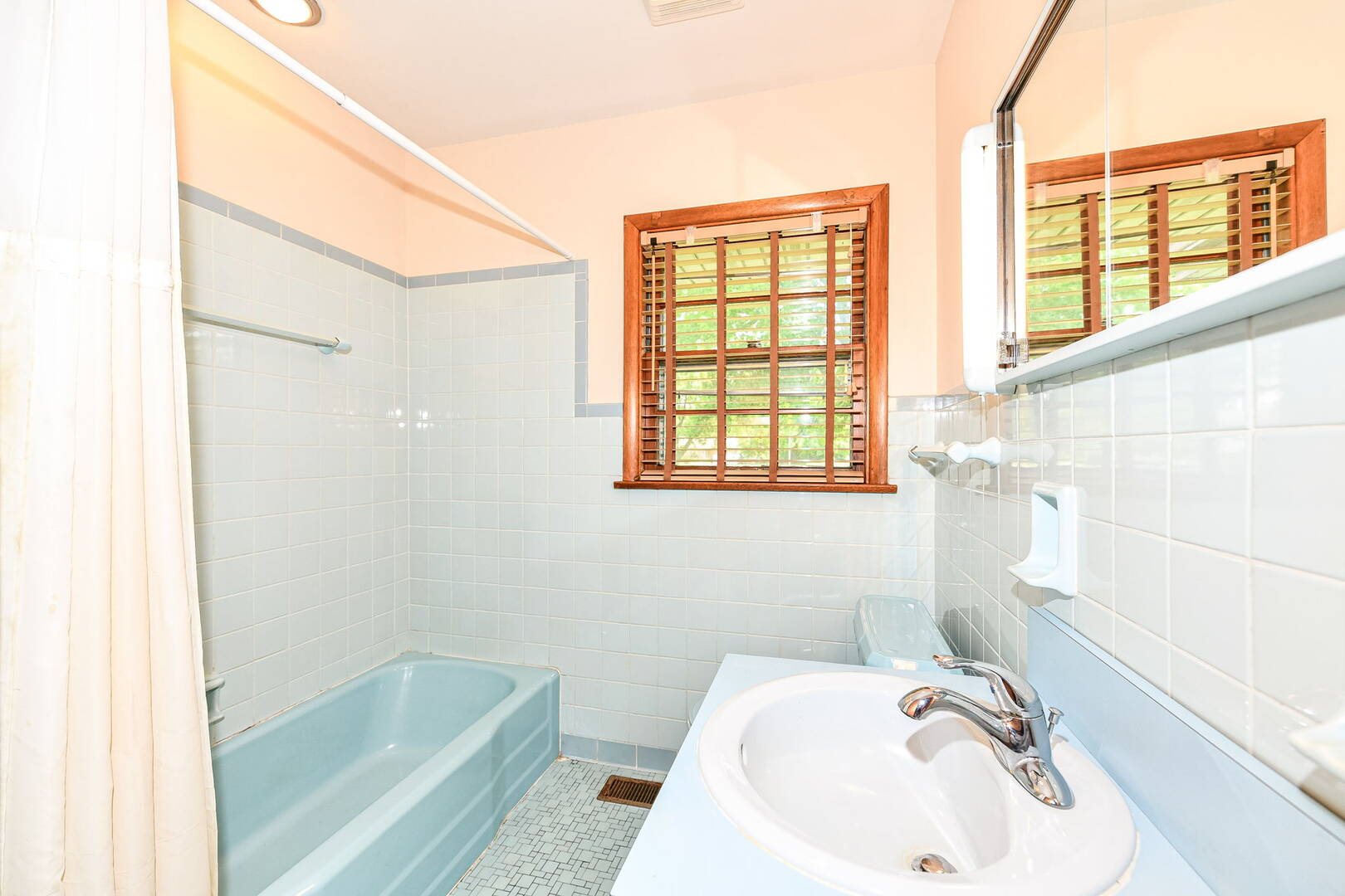 3163 S. State Road 13 Lapel, IN 46051