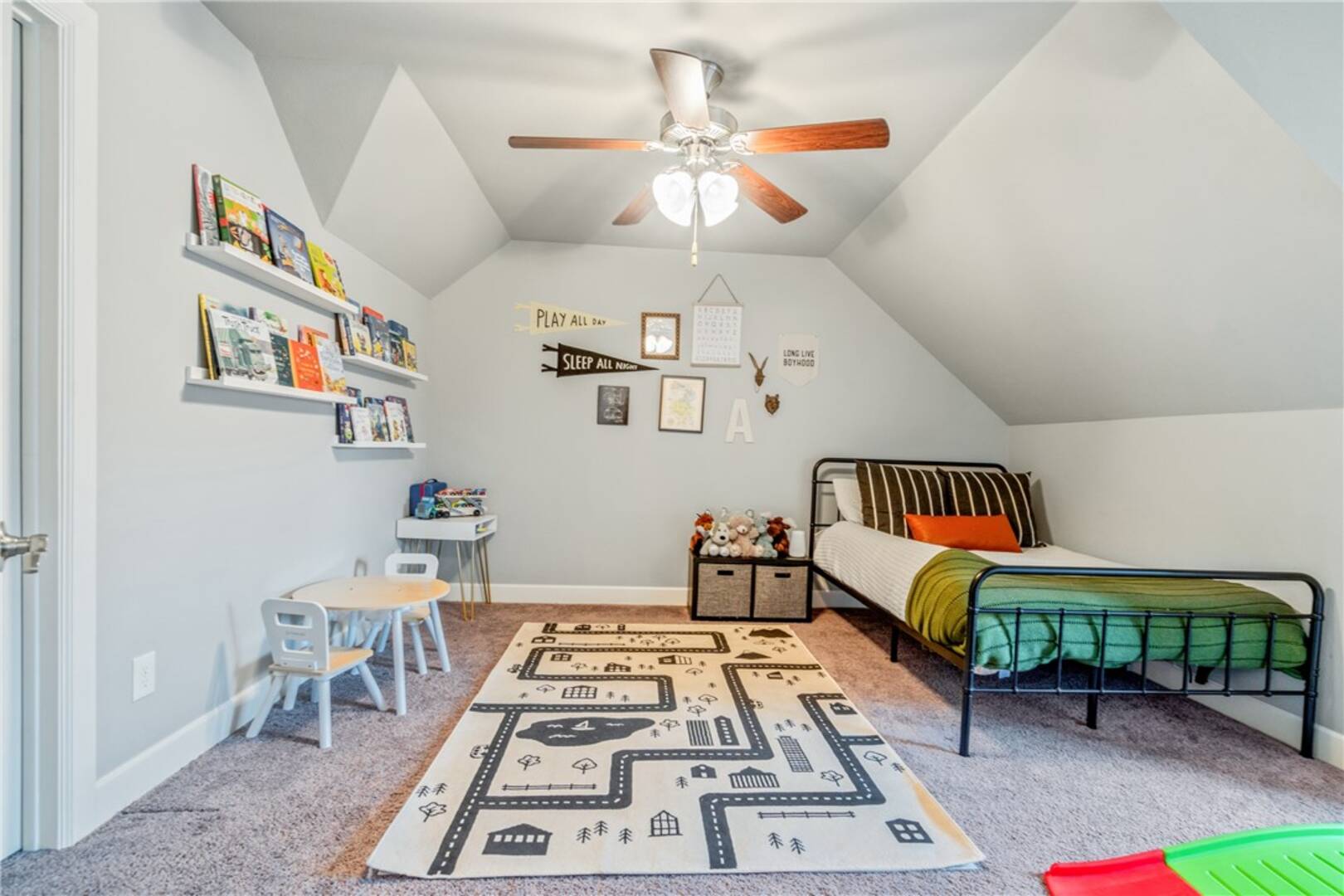 1061 Silver Maple St Centerton, AR 72719