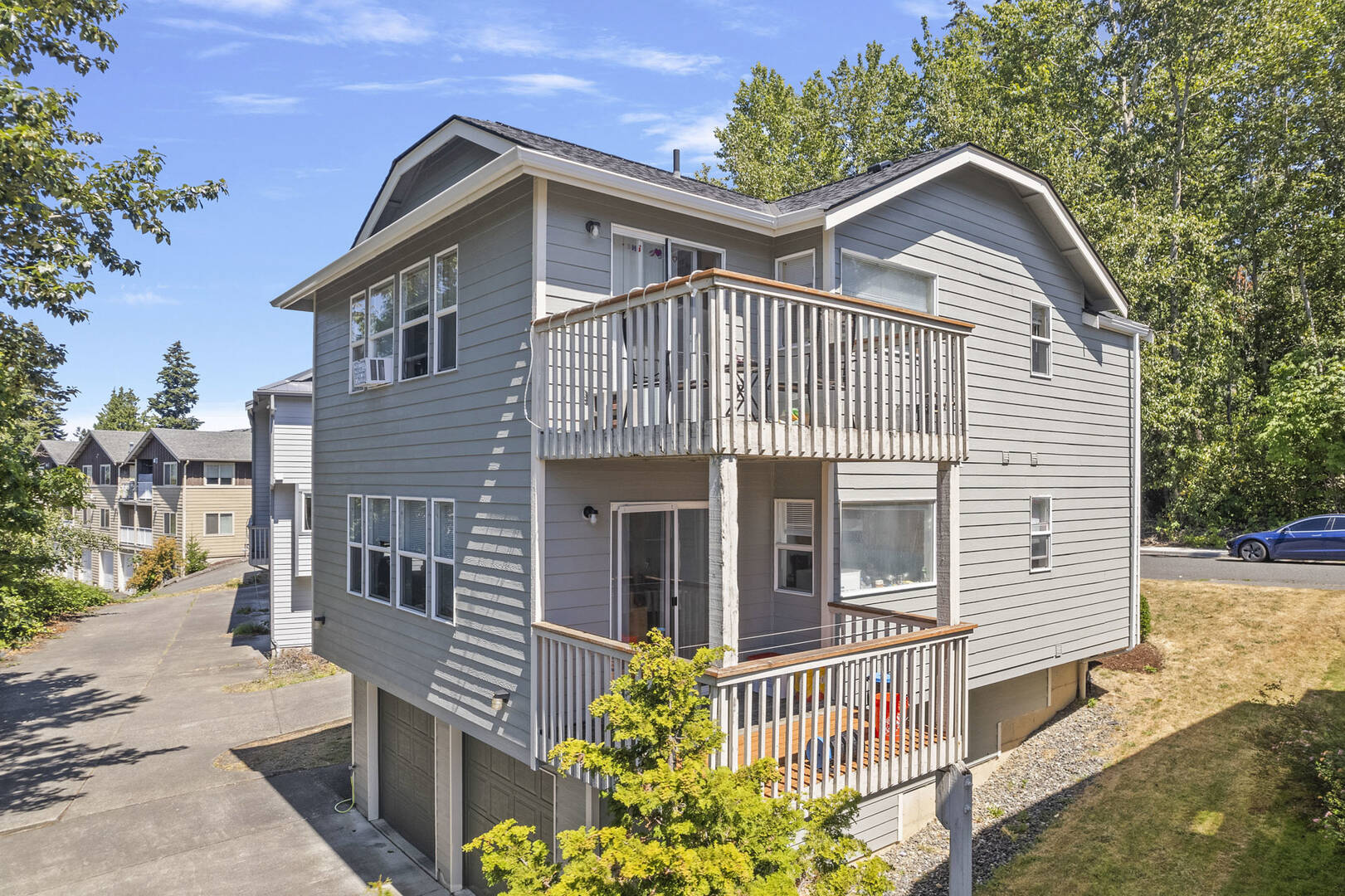 809 & 811 Blueberry Ln Bellingham, WA 98229