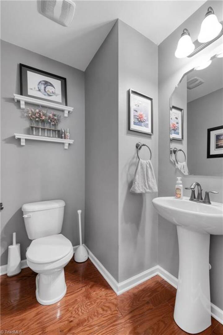 2941 Mirasol Ct Walkertown, NC 27051