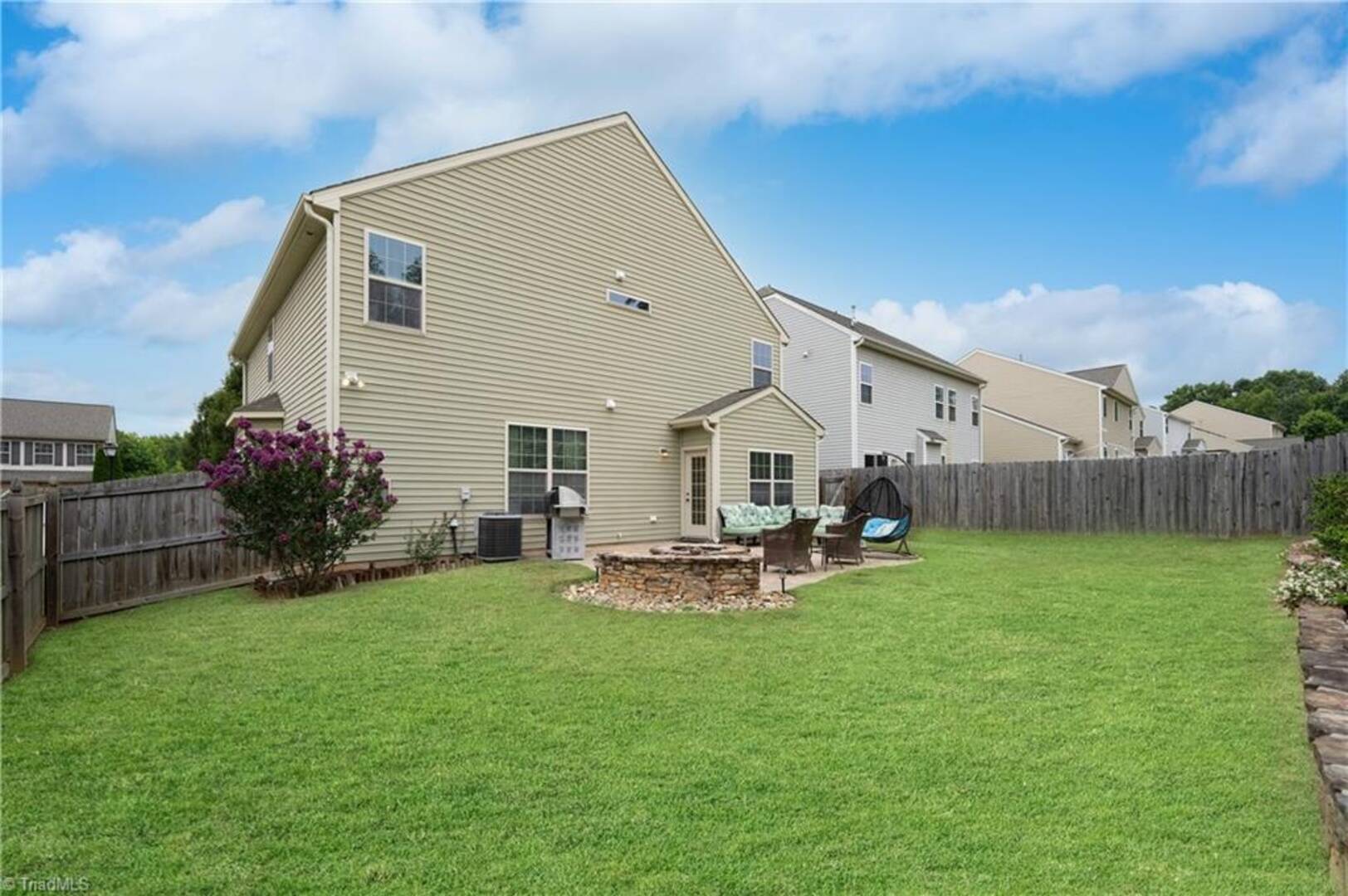 2941 Mirasol Ct Walkertown, NC 27051