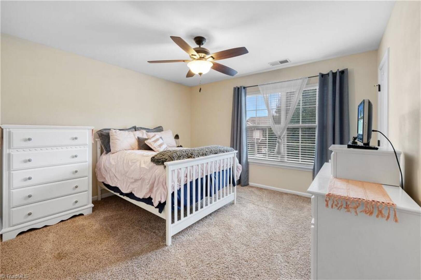 2941 Mirasol Ct Walkertown, NC 27051