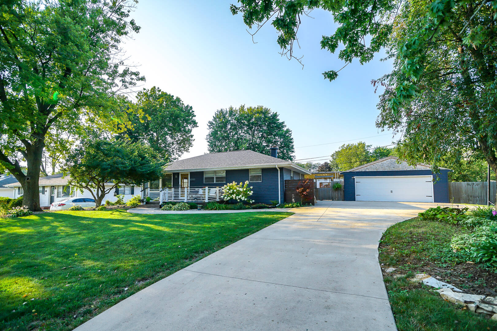 1907 West Cimarron Drive Peoria, Illinois 61614