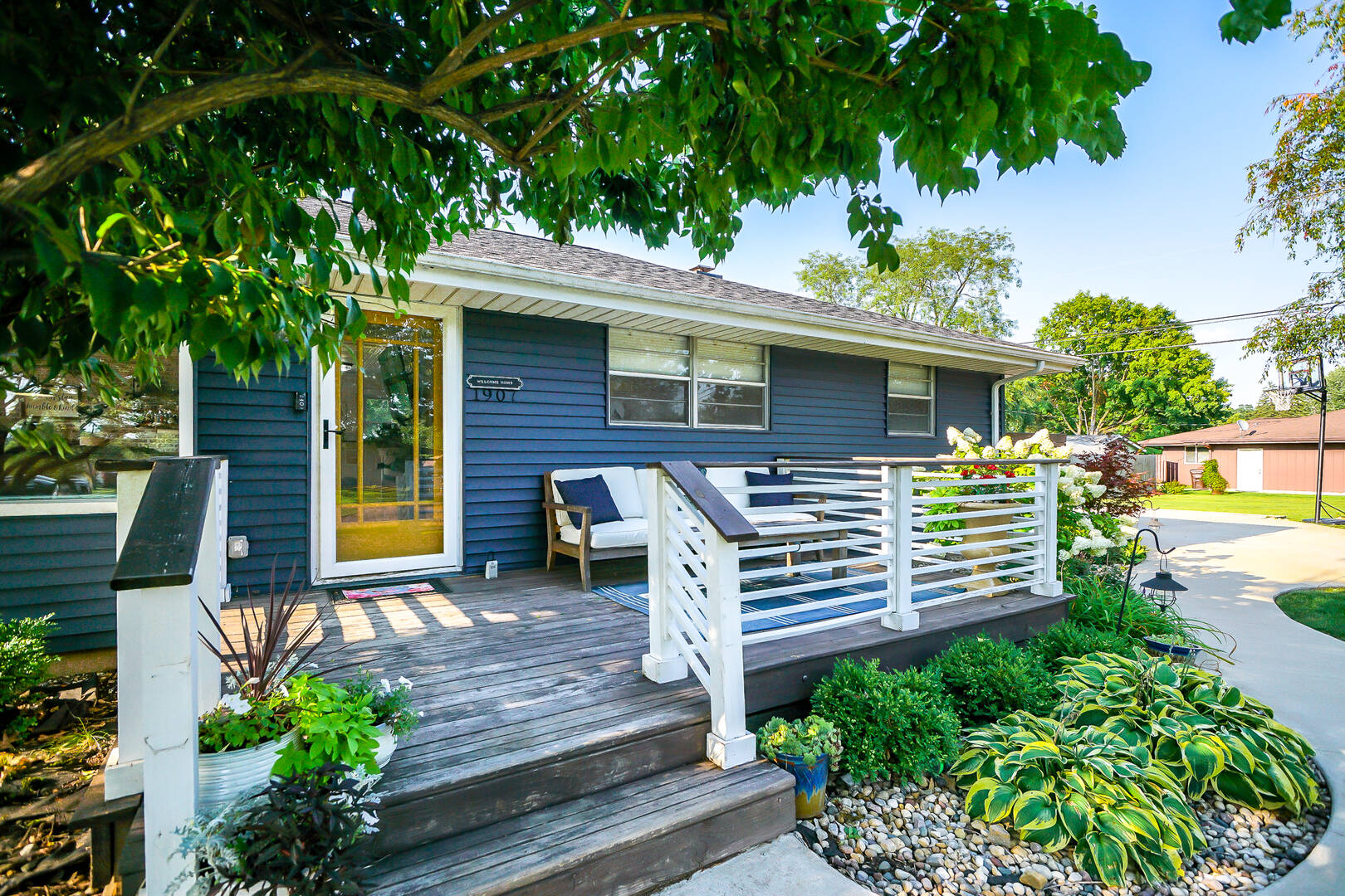 1907 West Cimarron Drive Peoria, Illinois 61614