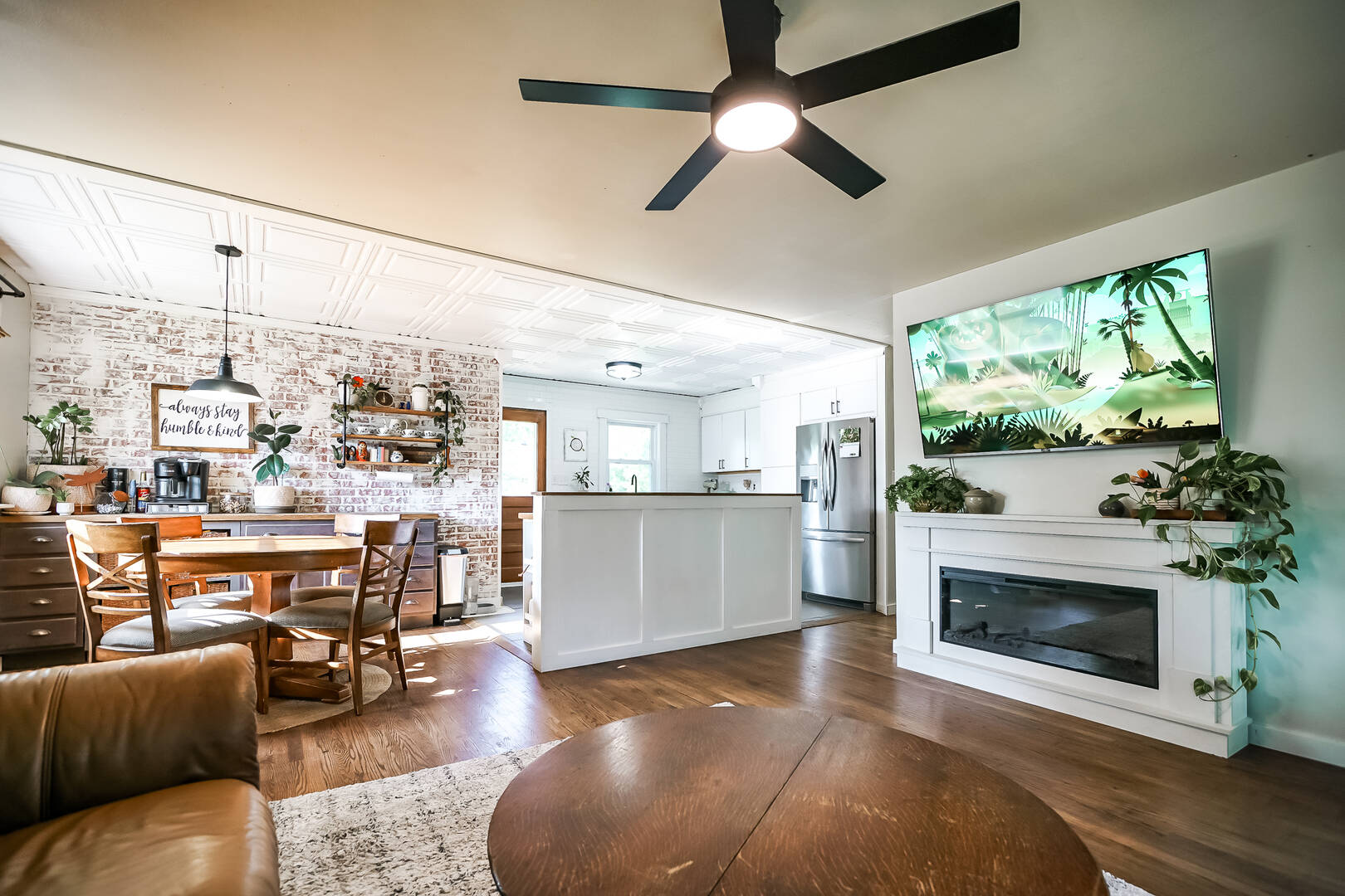 1907 West Cimarron Drive Peoria, Illinois 61614