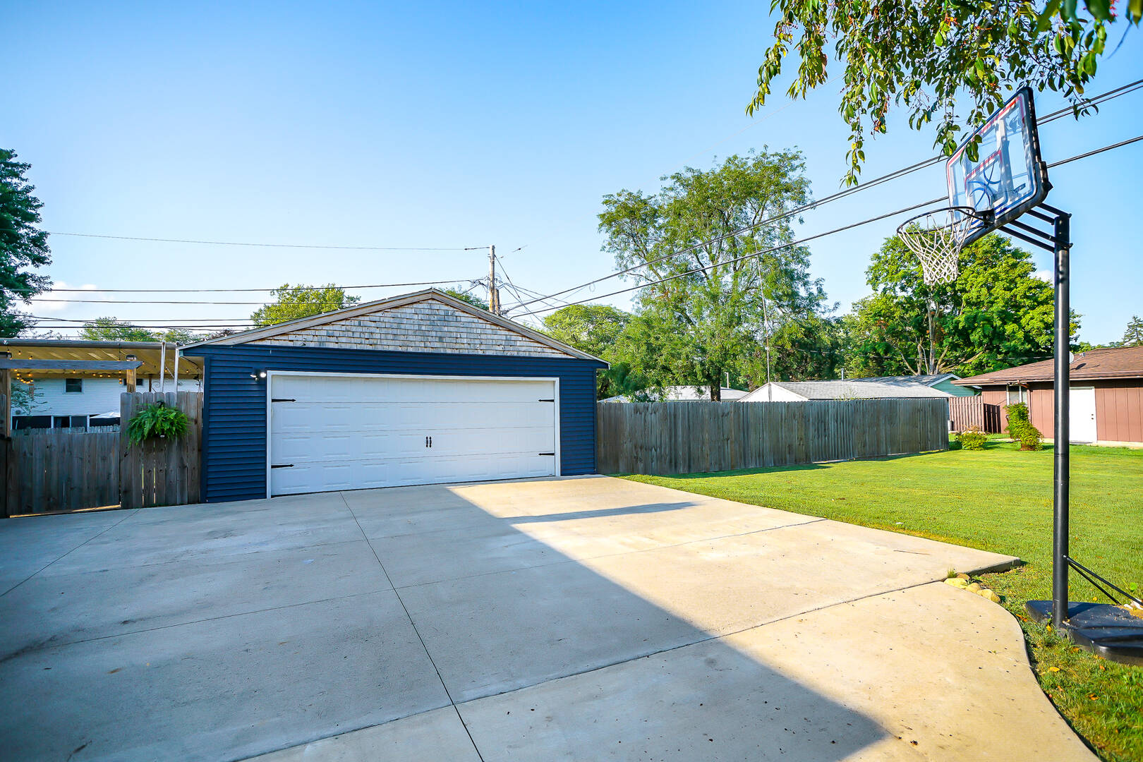 1907 West Cimarron Drive Peoria, Illinois 61614