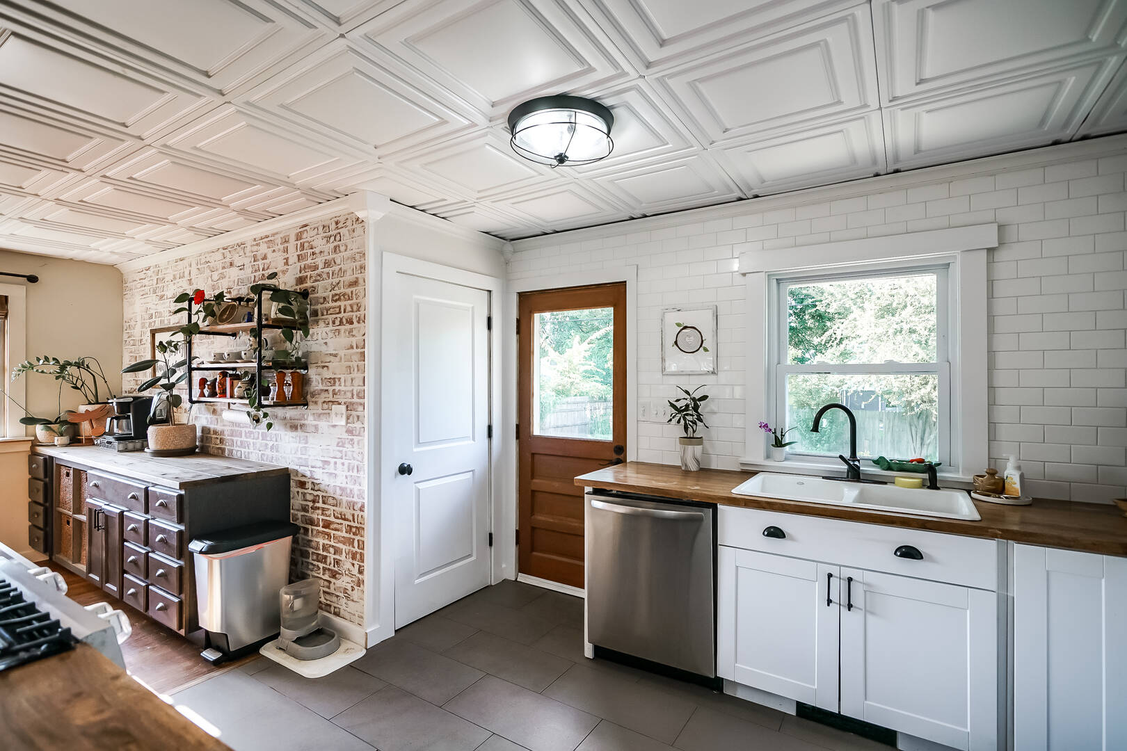 1907 West Cimarron Drive Peoria, Illinois 61614