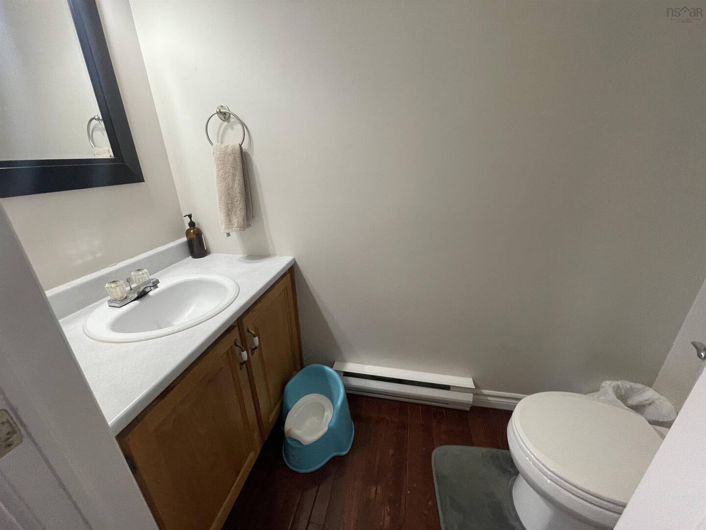 47 Victoria Dr Lower Sackville, NS B4C4C4