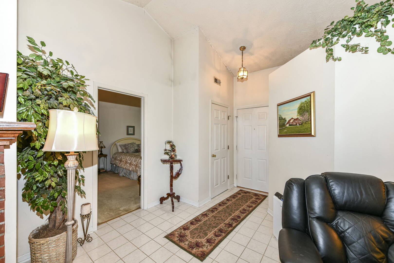 9478 Colony Pointe East Dr. Indianapolis, IN 46250
