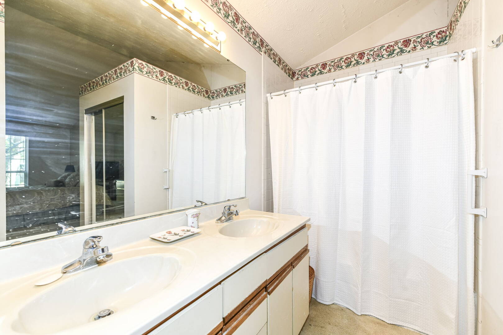 9478 Colony Pointe East Dr. Indianapolis, IN 46250