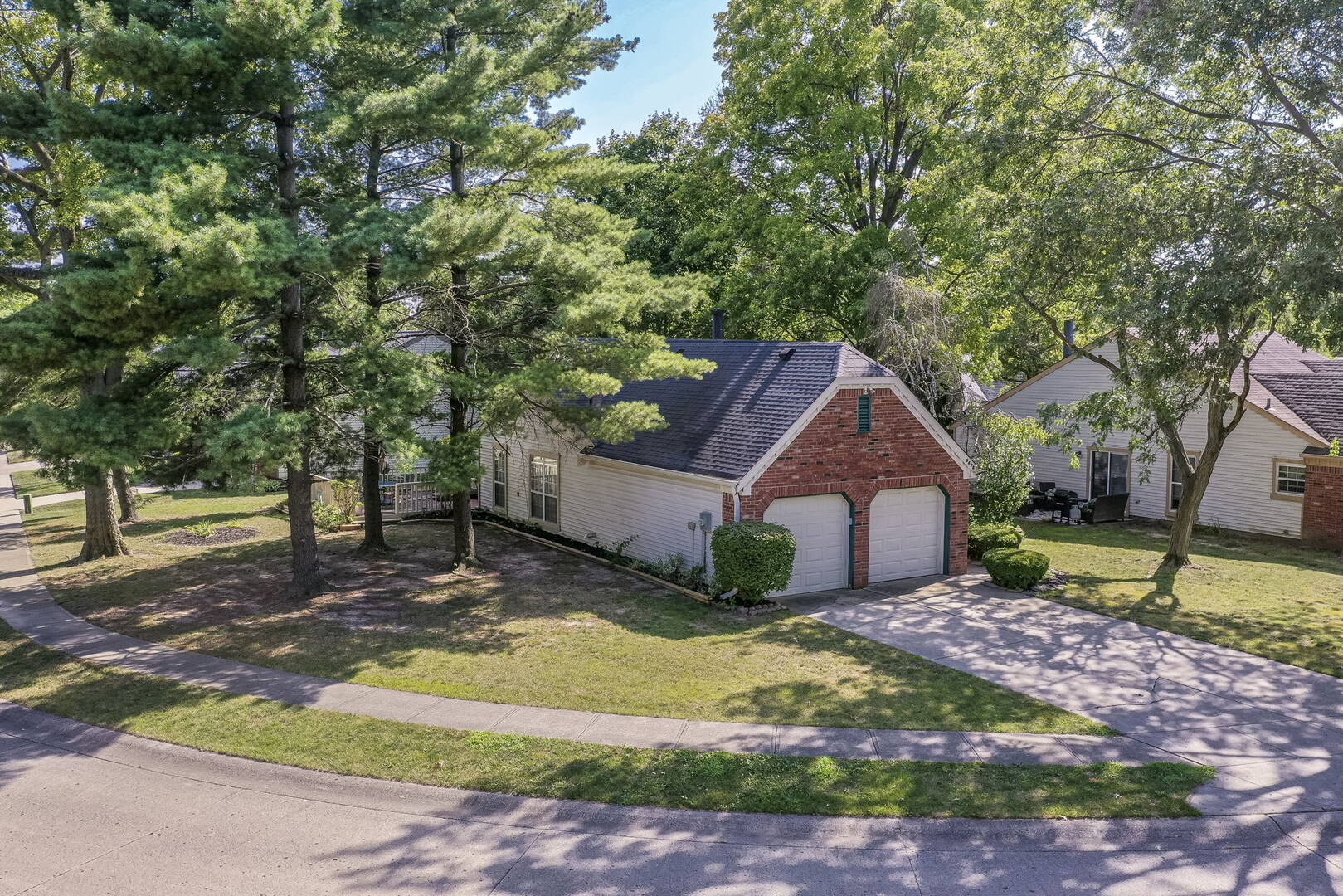 9478 Colony Pointe East Dr. Indianapolis, IN 46250