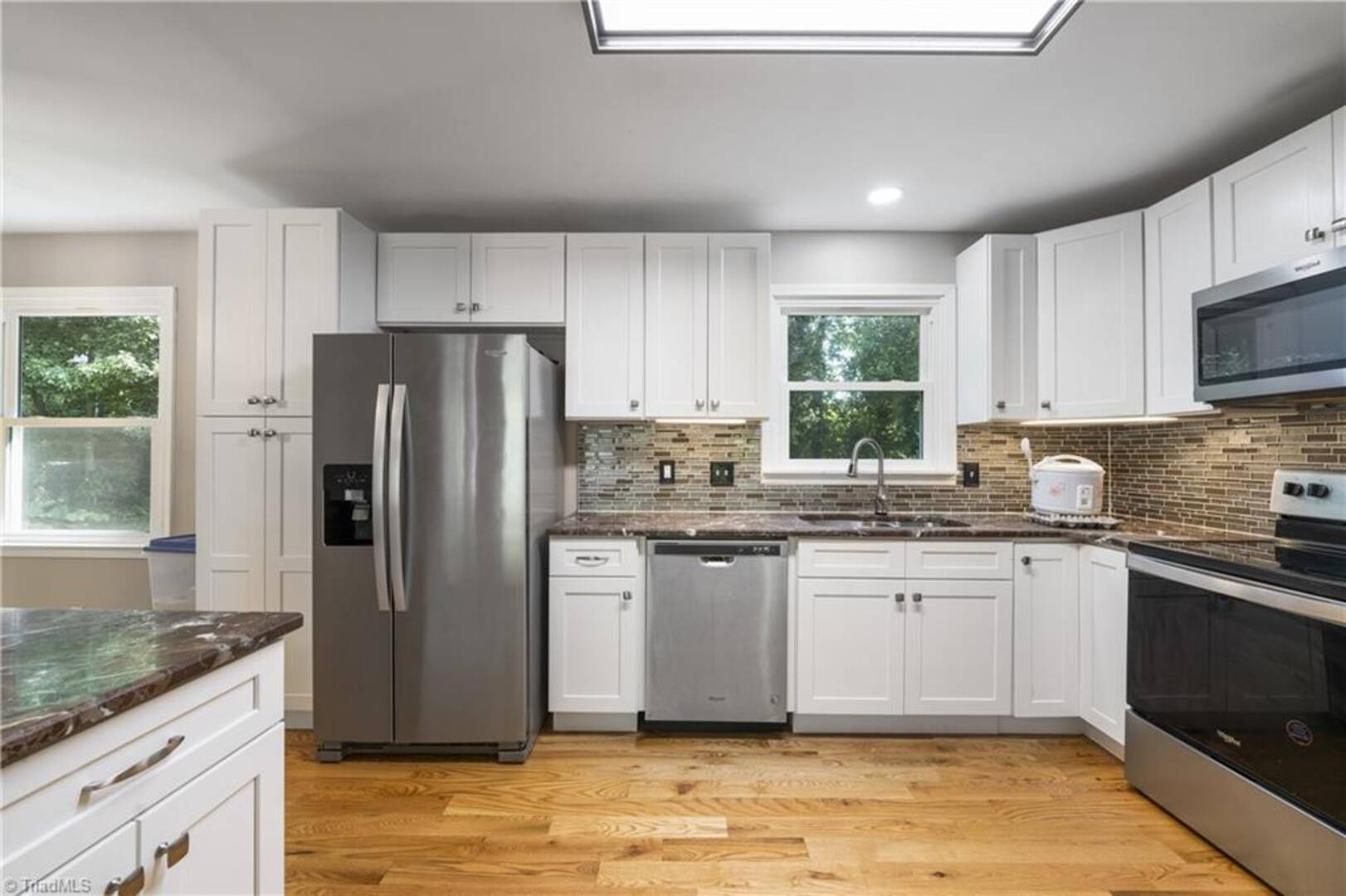 1727 Stoneybrook Dr High Point, NC 27265