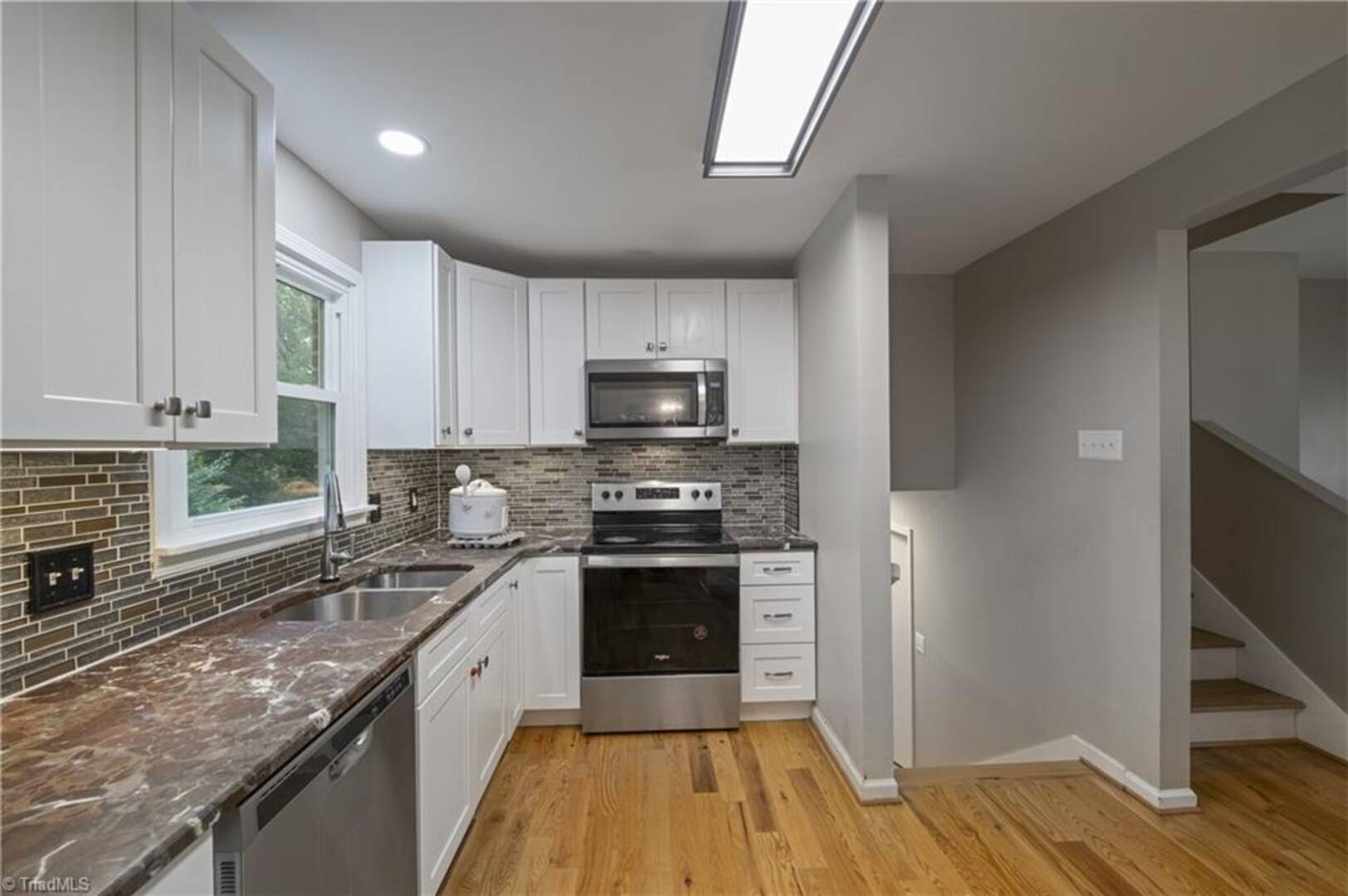 1727 Stoneybrook Dr High Point, NC 27265