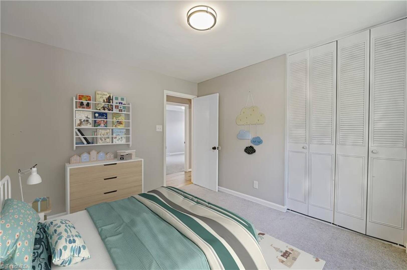 1727 Stoneybrook Dr High Point, NC 27265