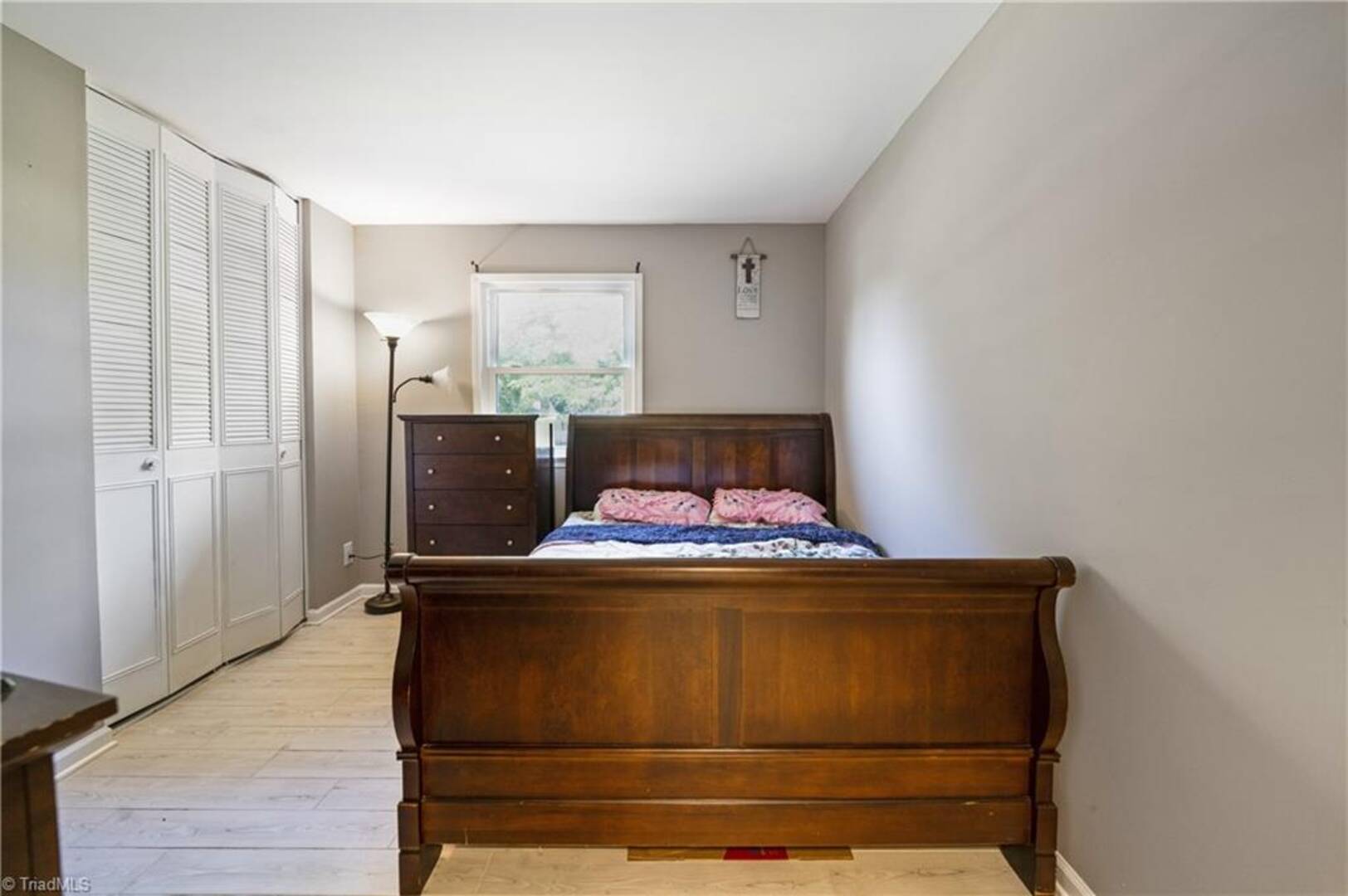 1727 Stoneybrook Dr High Point, NC 27265