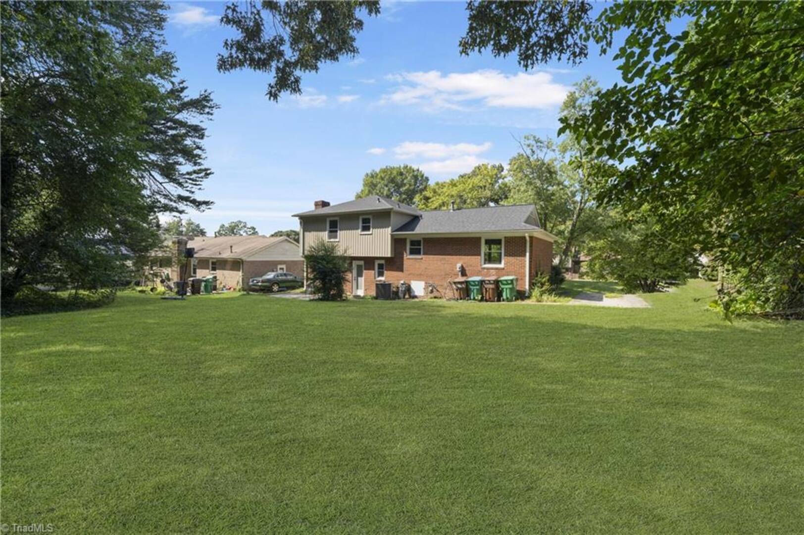 1727 Stoneybrook Dr High Point, NC 27265