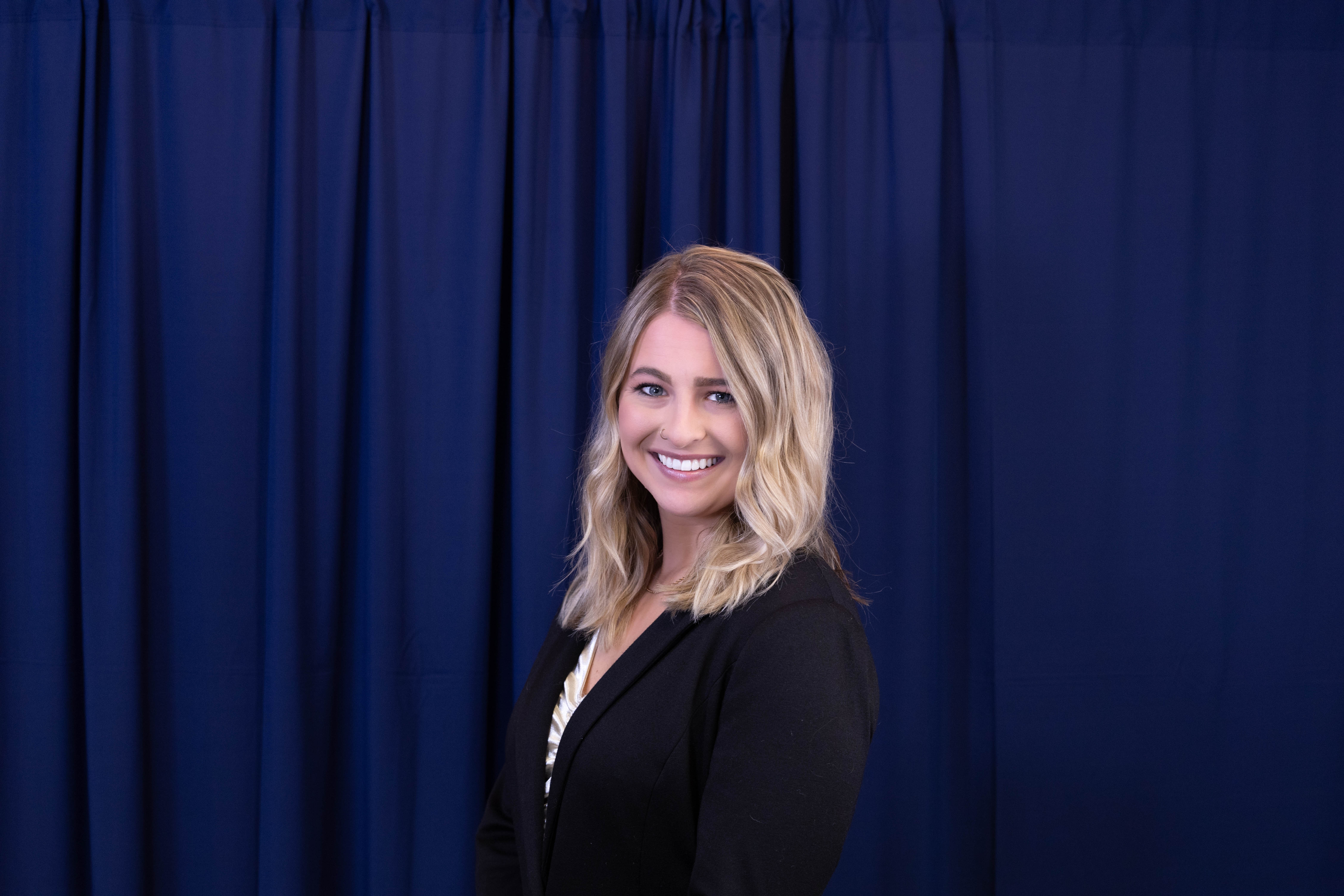 Laura Moore headshot