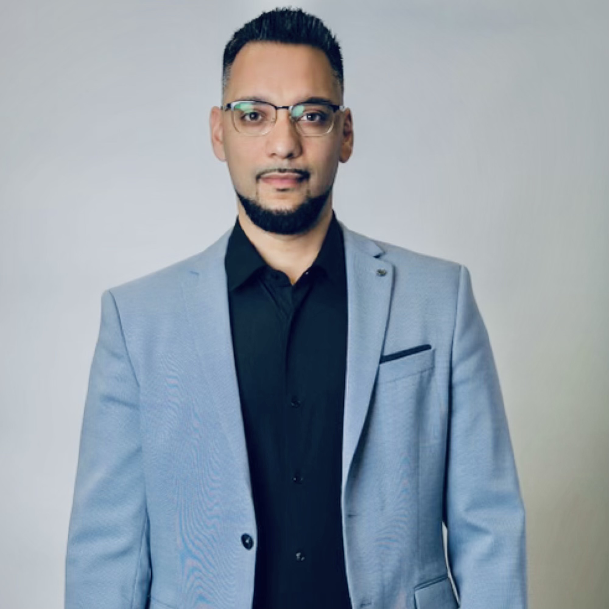Agent profile image in chat bubble